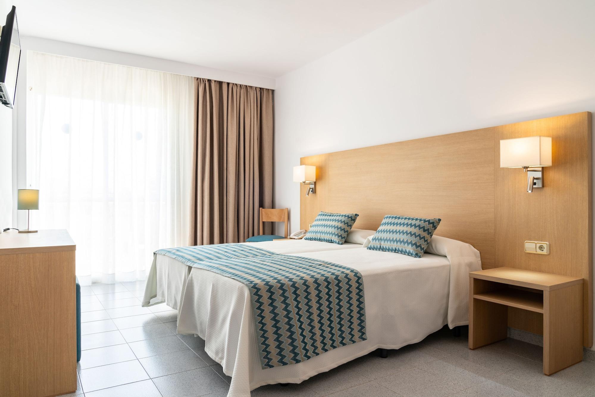 Hotel Riutort Ел Аренал Екстериор снимка