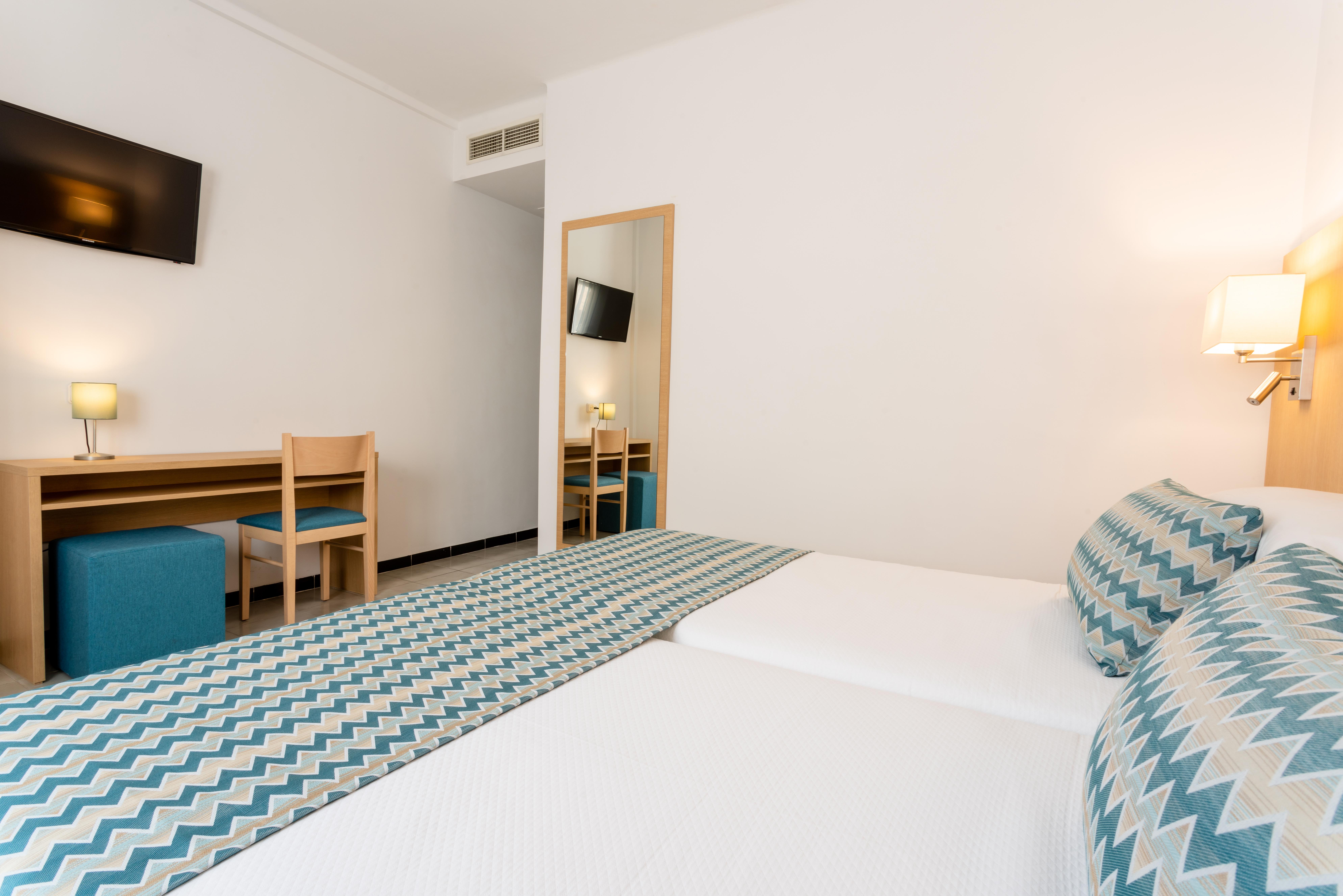 Hotel Riutort Ел Аренал Екстериор снимка
