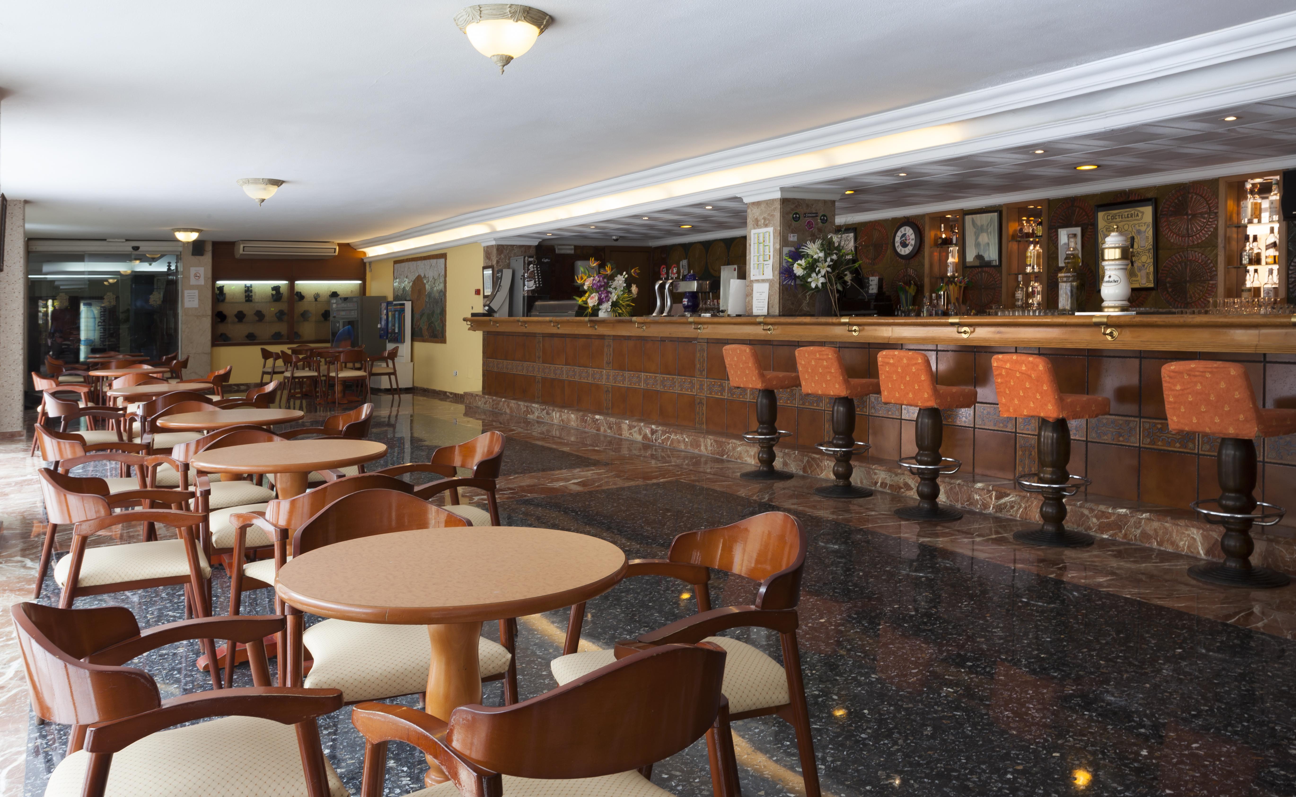 Hotel Riutort Ел Аренал Екстериор снимка