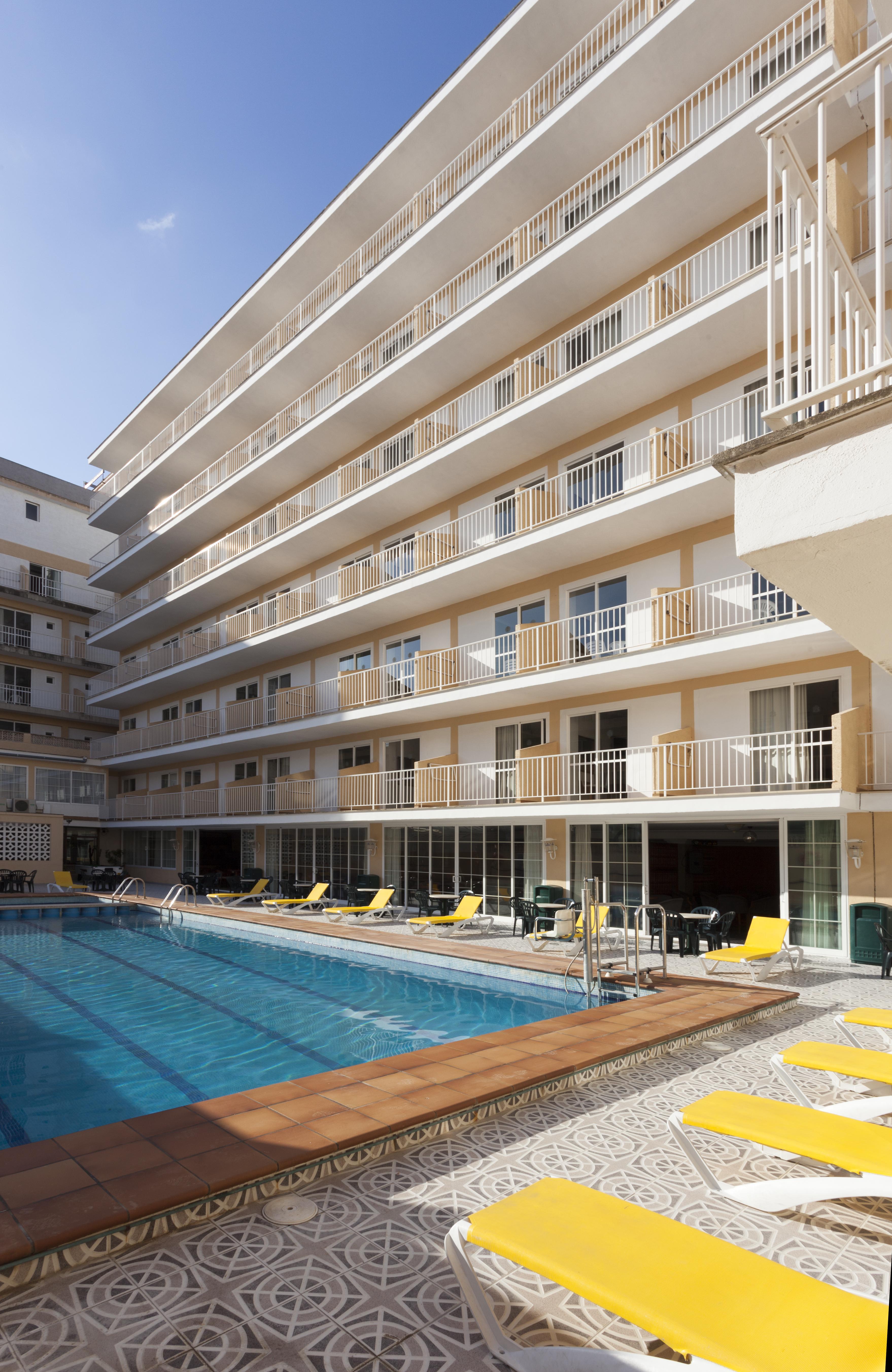 Hotel Riutort Ел Аренал Екстериор снимка