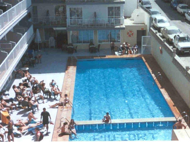 Hotel Riutort Ел Аренал Екстериор снимка